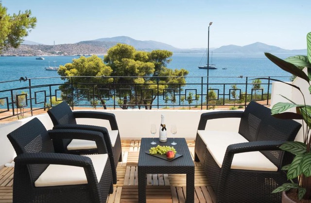 Varkiza Sea Front Residence