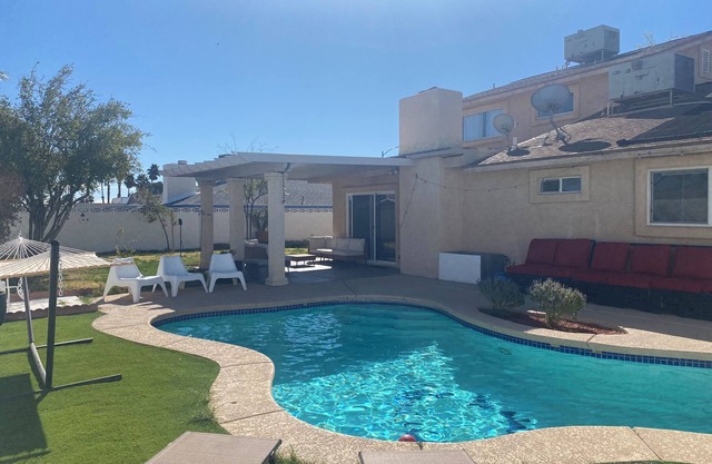 Vegas Oasis 4BR Pool + Patio Near Strip & Airport