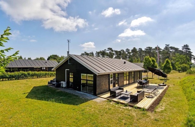 "Veiko" - 1.2km from the sea by Interhome