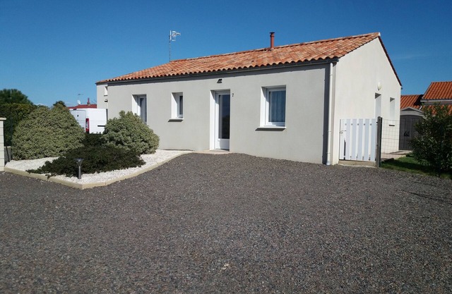 7 minutos en coche desde el mar casa73 m2 terraza césped Estacionamiento2 habitaciones 11m2
