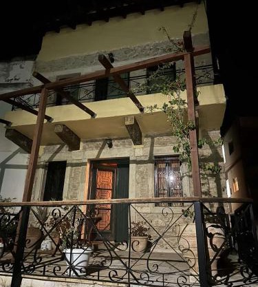 Venerato Traditional Villa