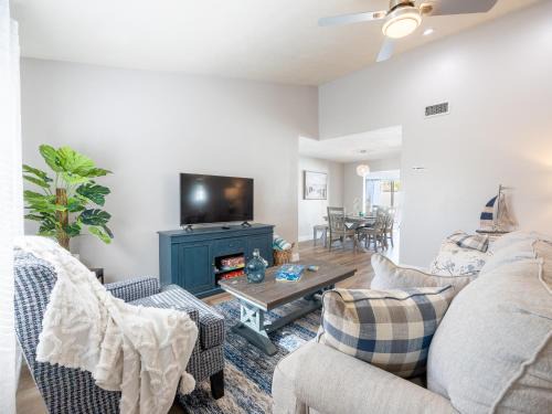 Venice 3 Bedroom Luxury Home, Completely Renovated, 5 Star Rated - 10Mins to Beaches