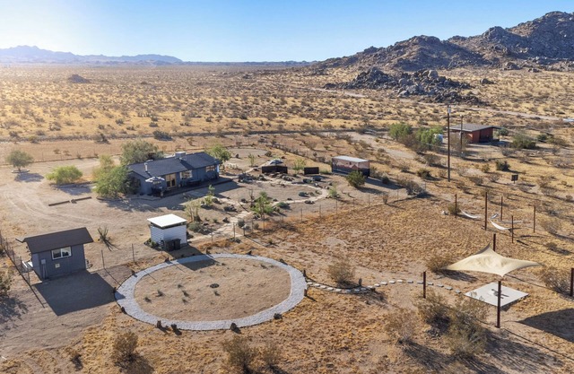 Ventara: Boulder Views, Hot Tub, Cowboy Pool