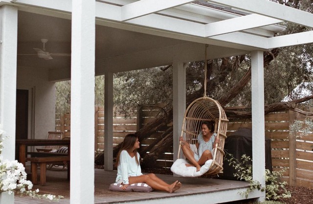 Verandah Retreat - A Beach House by the sea