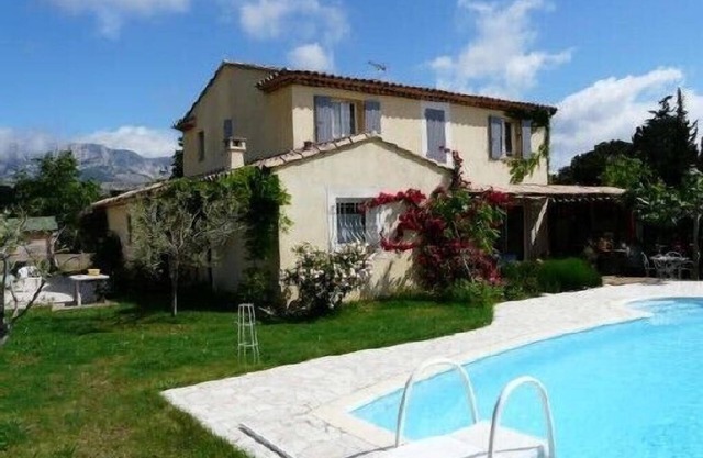 AIX EN PROVENCE EST. 170m2. 4 dormitorios. GRAN SALA-PISCINA-COCINA DE VERANO