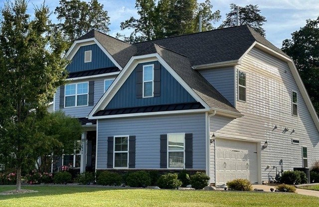 Very bright, cozy and spacious new 4-bedroom house in a beautiful community