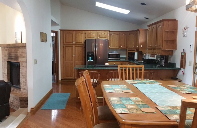 Nuevo listado Limpio, tranquilo, 3/4 acres para una escapada adorable, cerca de Strip / Downtown