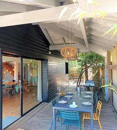 Very Nice Wood Frame House With Garden
