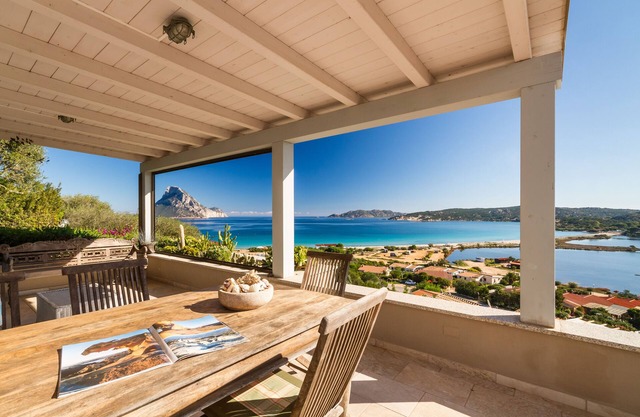 Muy panorámica casi de la playa disponible desde 17. 8