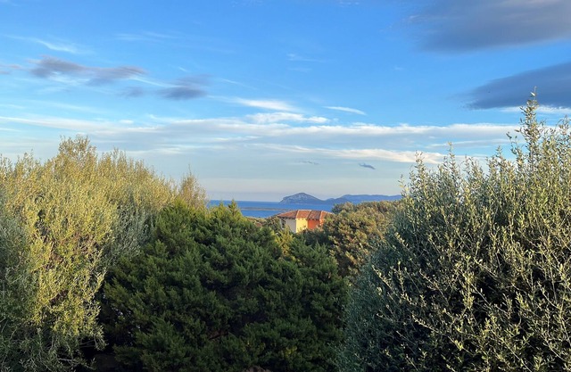 Very panoramic house just a few minutes from the most beautiful beaches of the Costa Smeralda