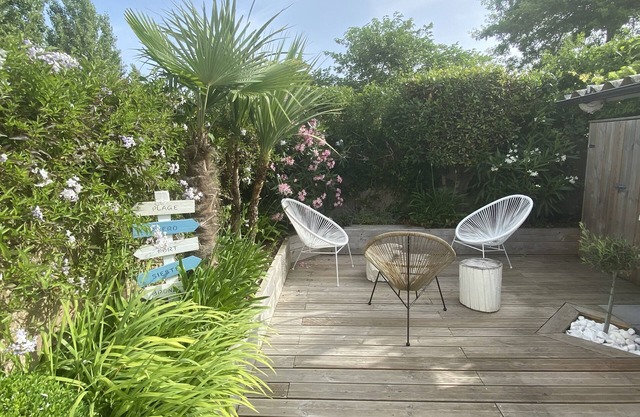 Very pleasant house close to the beach and shops