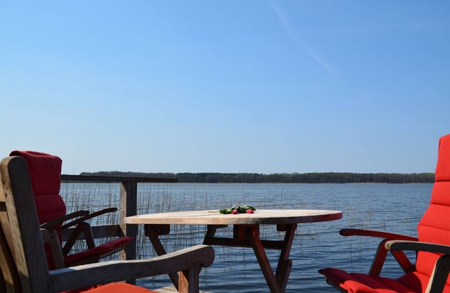 Parcela de lago muy tranquila de 7500m², embarcadero propio