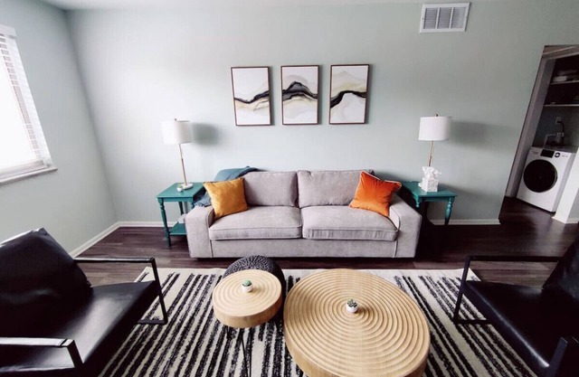 Very Spacious Lakewood 1 Bedroom Apartment