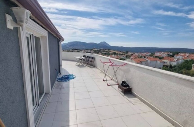 Very Spacious Terrace Apartment with Turkish Bath