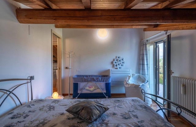 Very spacious vacation home with several units on the outskirts of Teramo.