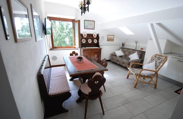 Apartamento de lujo muy soleado con amplia vista cerca del centro.