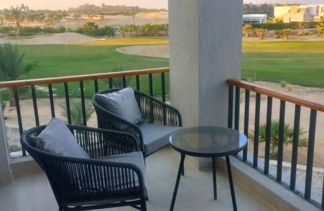Vesta - Luxury APT - 1BR - Soma Breeze II