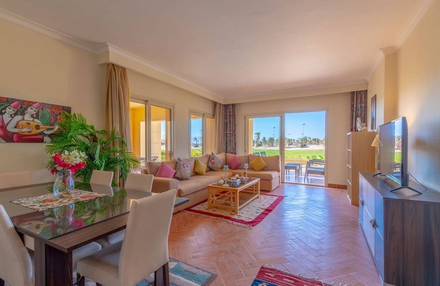 Vesta - Luxury APT III - 2BR - Golf