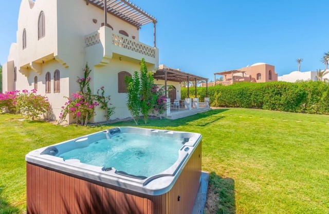 Vesta - Luxury Villa - 4 BR - Nubia