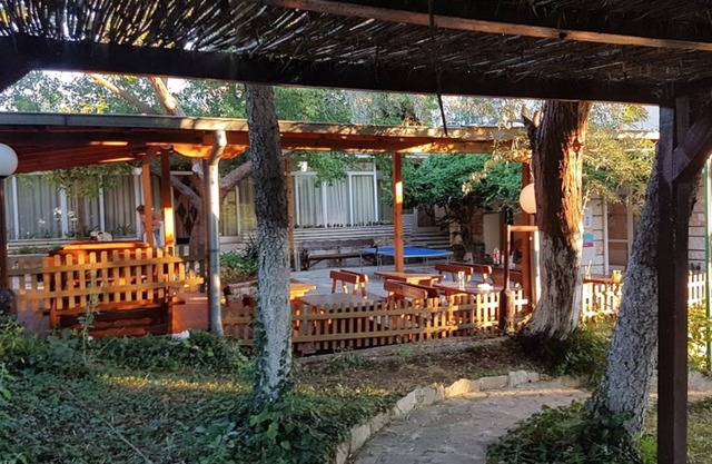 Vezhen Hotel