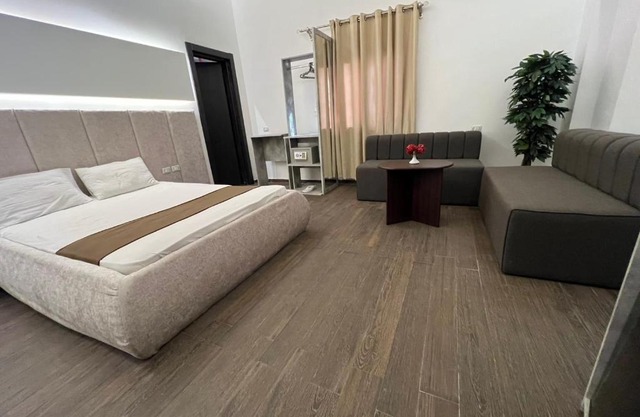 VG Valencia,Cairo