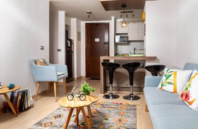 Viña Retreat - 2BR W / Pool, Wifi & Parking