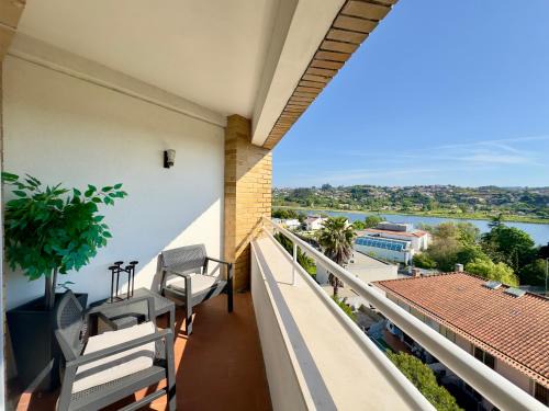 Vibrant Host Solutions- Douro View