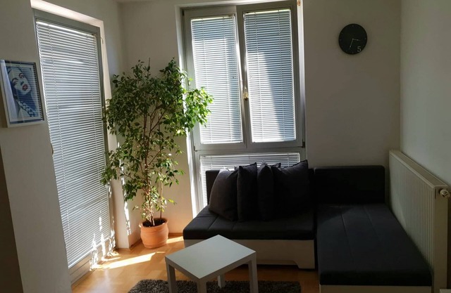 Victoria Apartment
