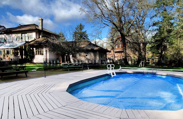 Victoria Garden Estate 5 estrellas con piscina y jacuzzi.