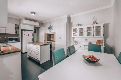 Victorian Cottage in the Heart of Bendigo CBD