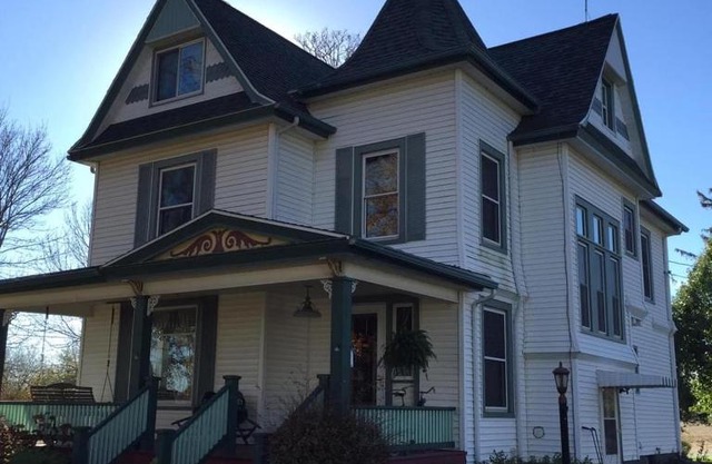 Victorian Lace B&B
