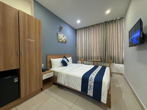 Victory Hotel 2A