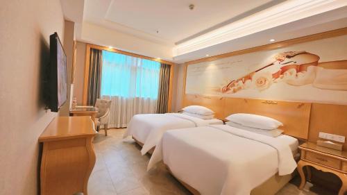 Vienna Hotel Jishou Qianzhou Ancient City Branch