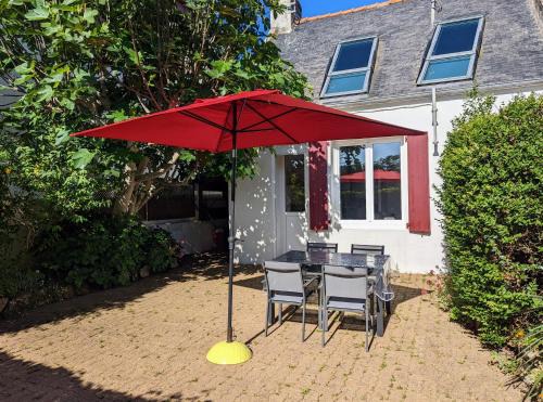 VIEUX PASSAGE, Maison avec cour privée à 150 m du PORT et de la PLAGE