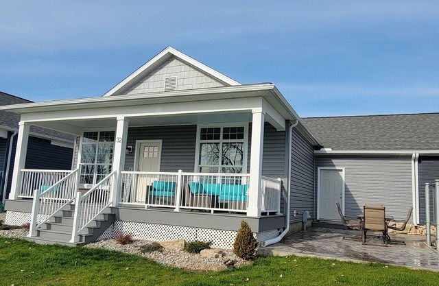 Views! Amenities! Comfort! Waterview at Bay Point. AUGUST 2025 DATES AVAILABLE.
