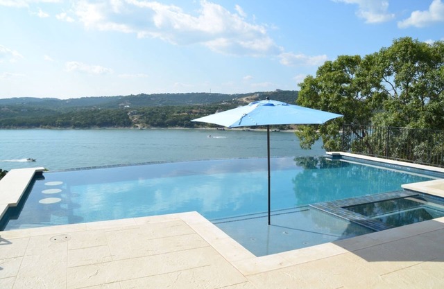 VIEWS!! Gorgeous Lake Travis Waterfront, 1 Level, Volente, Pool, Hot tub , Dock!