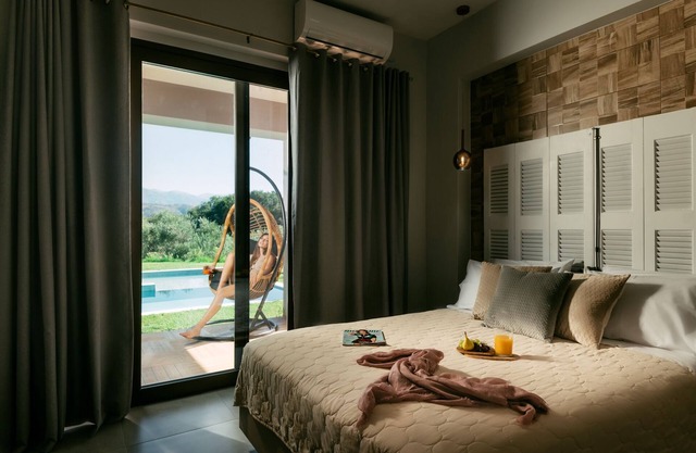 La Villa Olvini te aloja bajo el sol de Creta con una piscina privada.