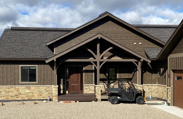 Views, views, views!!! Secluded setting over-looking beautiful Steamboat Lake.