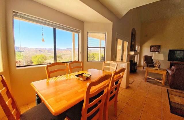 Views, views, views! Spacious home with Red Rock & Sunset Views. Near the river!