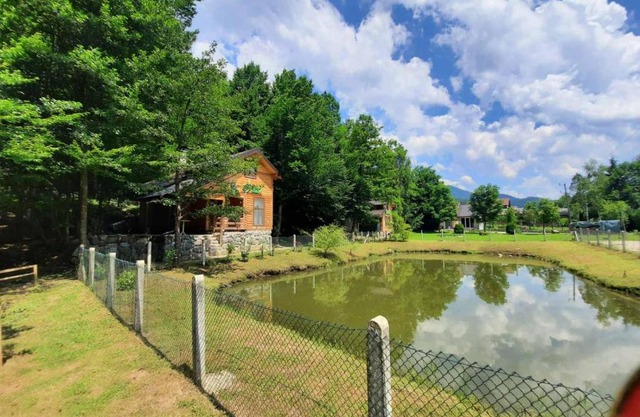 Vikendice Bungalovi Menzil