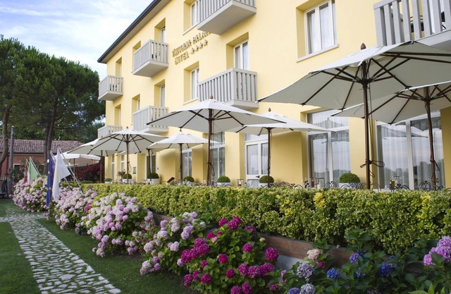 Viktoria Palace Hotel