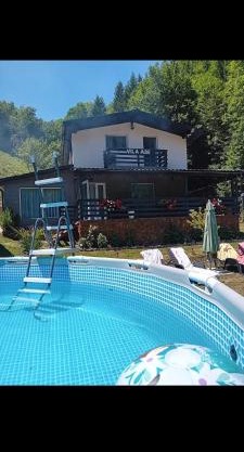 VILA Ade