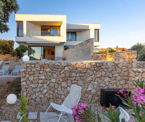 Vila Oliva i Terakota