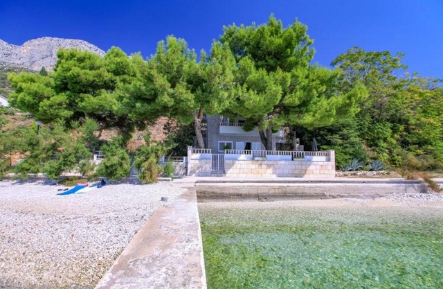 Vila Pinet