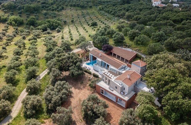 Vilia House on the Hill, lujosa villa de 5 habitaciones con piscina privada, junto a Chania