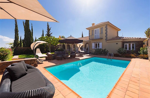 Villa Linda. Privat Heated Pool & Close to Maspalomas