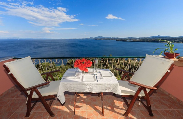 ¡Vill Pergola Elli, apartamento de vacaciones en Corfú, Grecia, con impresionantes vistas al mar!