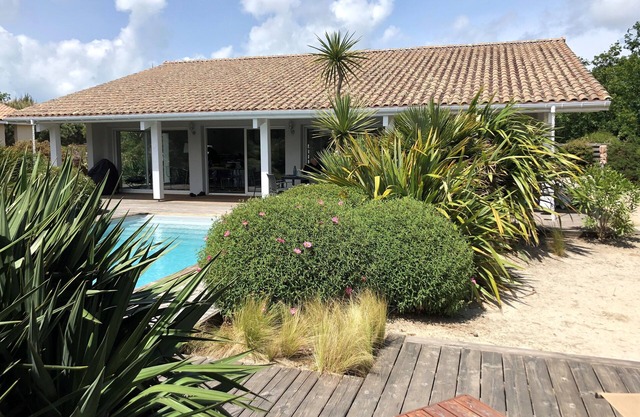 Villa à 5 Minutes de Locéan Dans un Cadre Magnifique