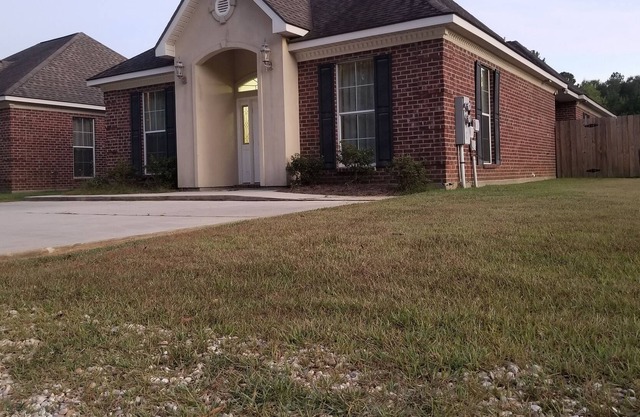 Villa en Beautiful Tickfaw 2br 2ba 1 hora de Nueva Orleans y Baton Rouge