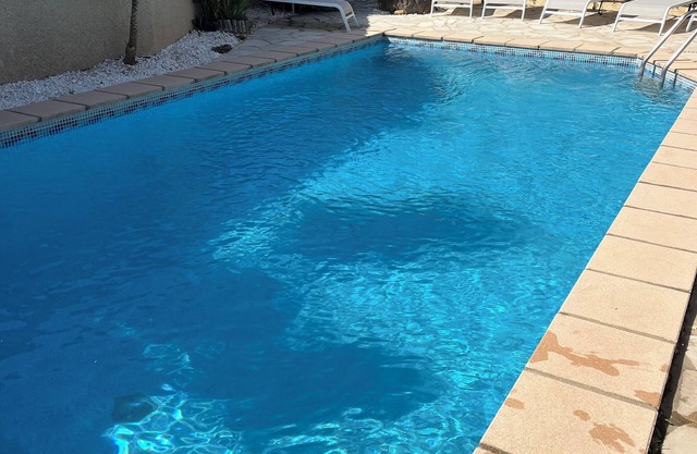15mn de las playas!villa con piscina privada, 6 personas, wifi, tranquilo
